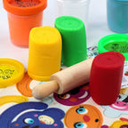 Jr Rodillo de Madera + plastilina