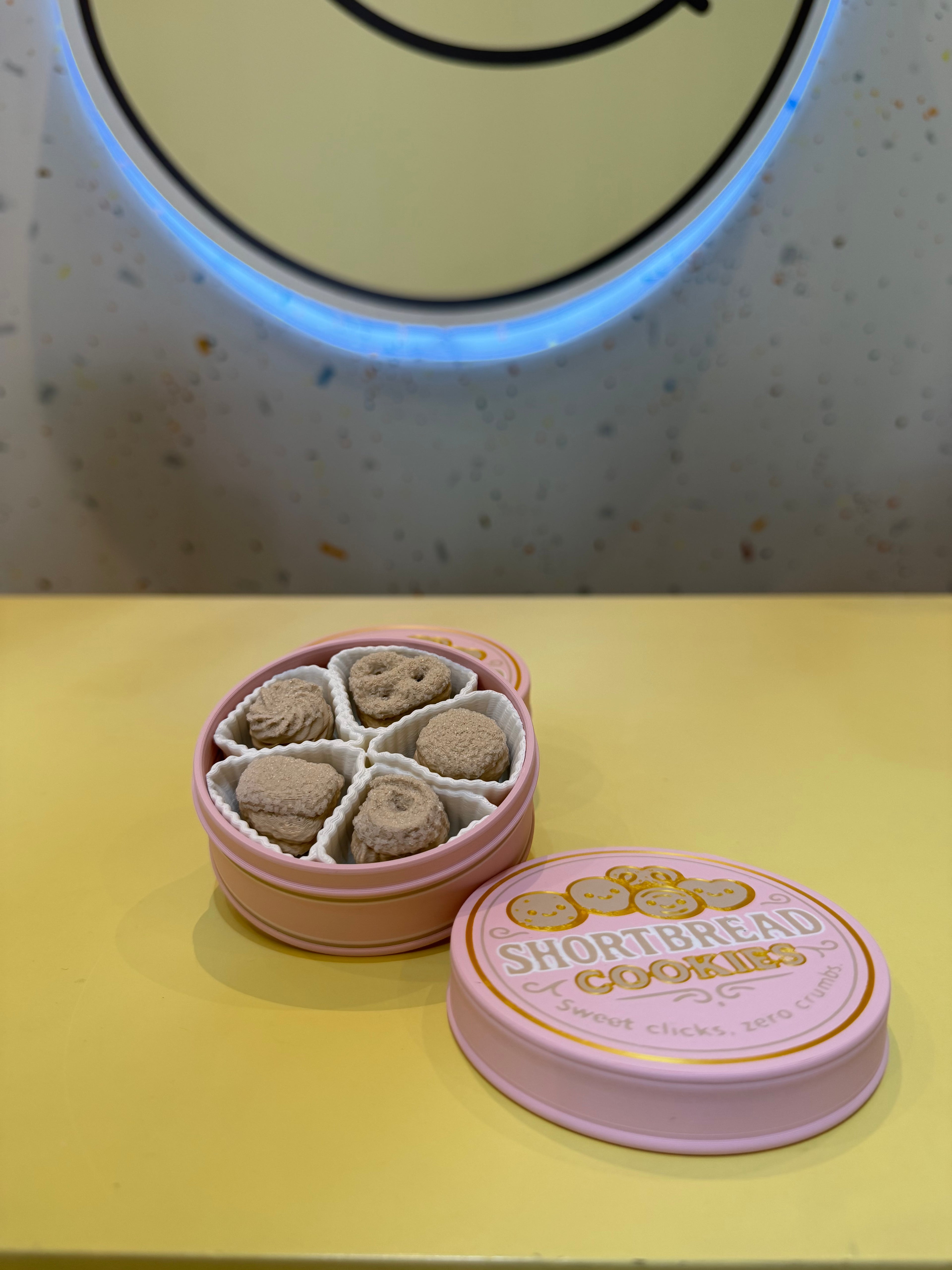 Shortbread Cookie Tin Clicker