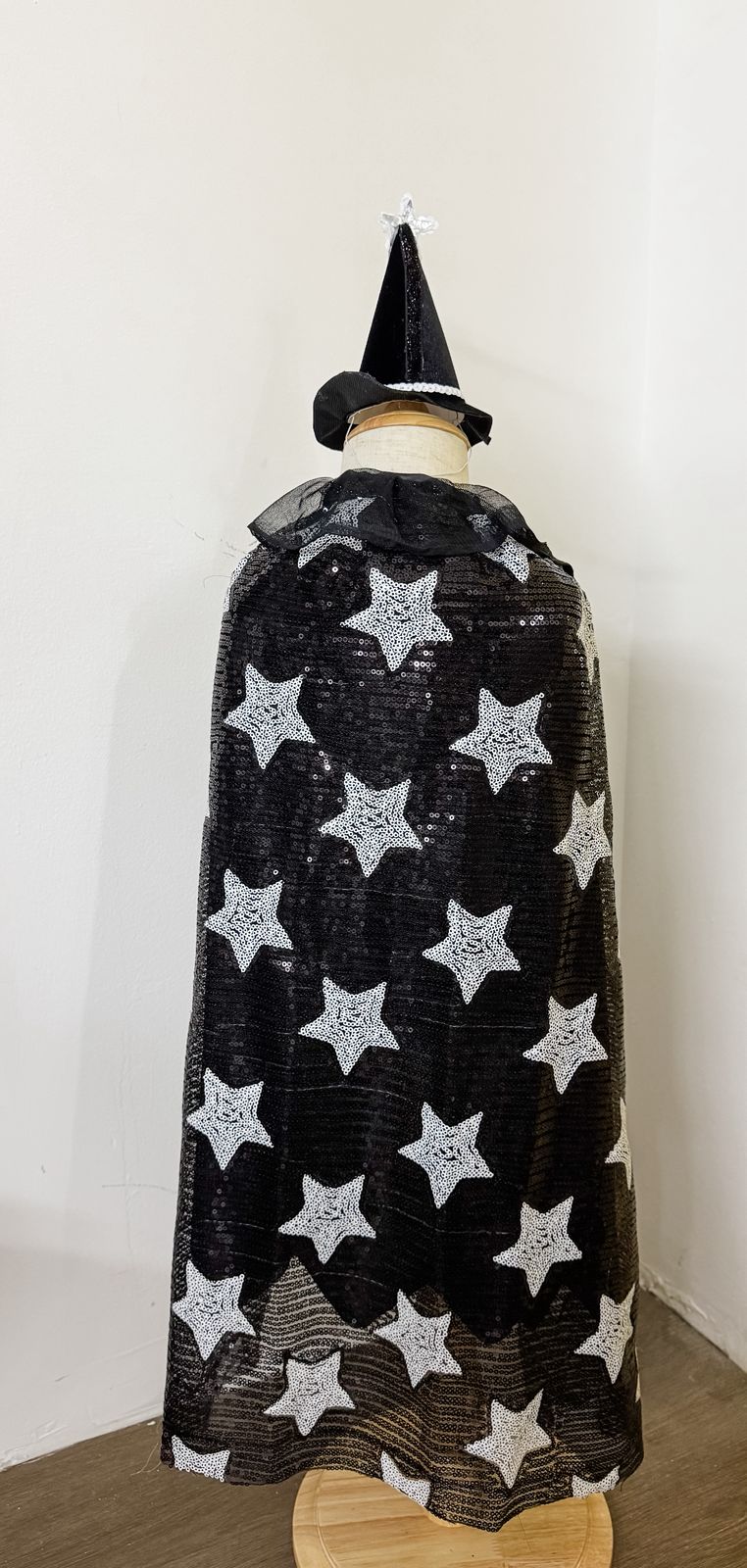Capa Bruja Estrellas con Gorro