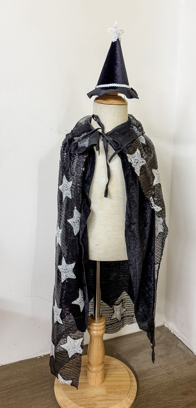 Capa Bruja Estrellas con Gorro