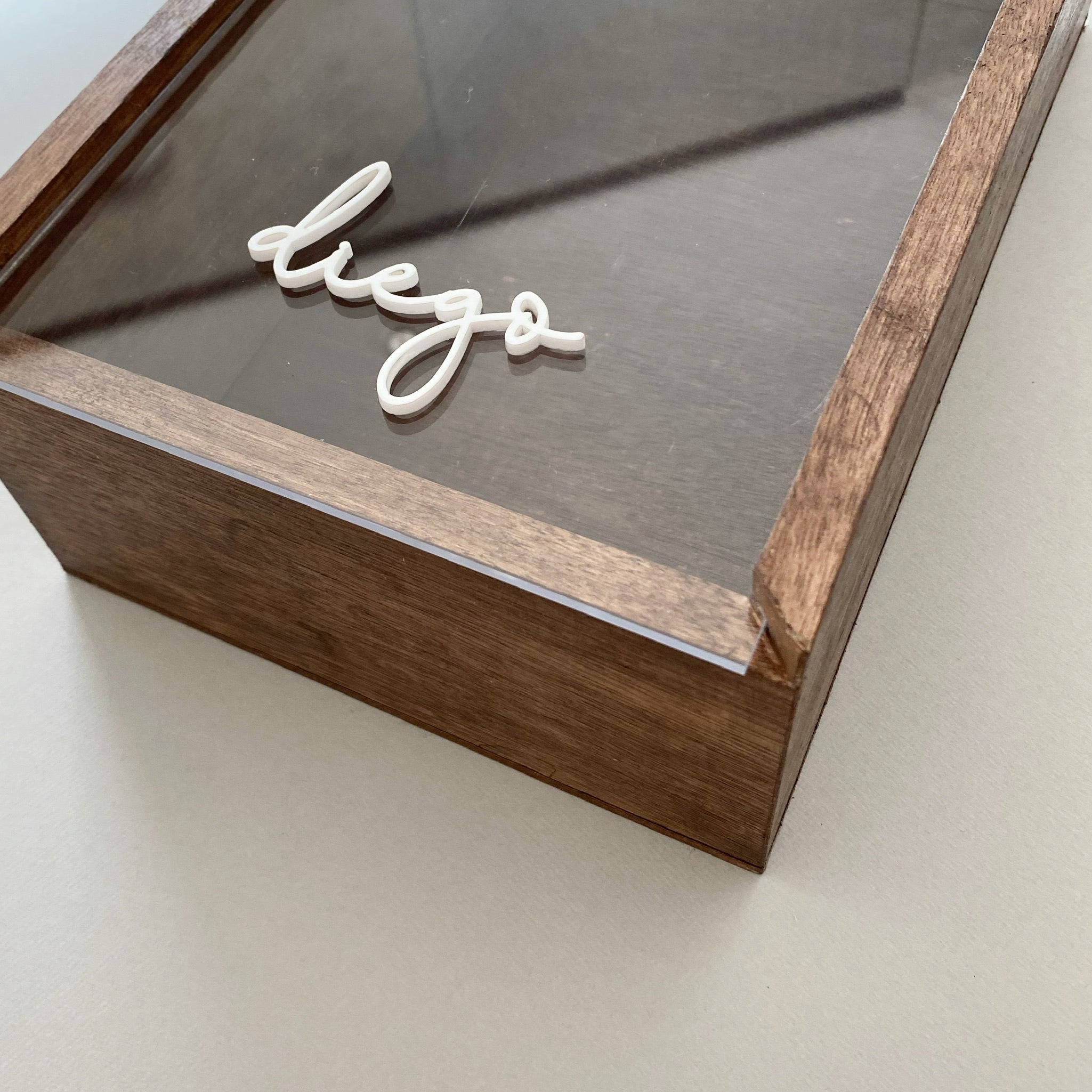 Caja de bautizo en madera