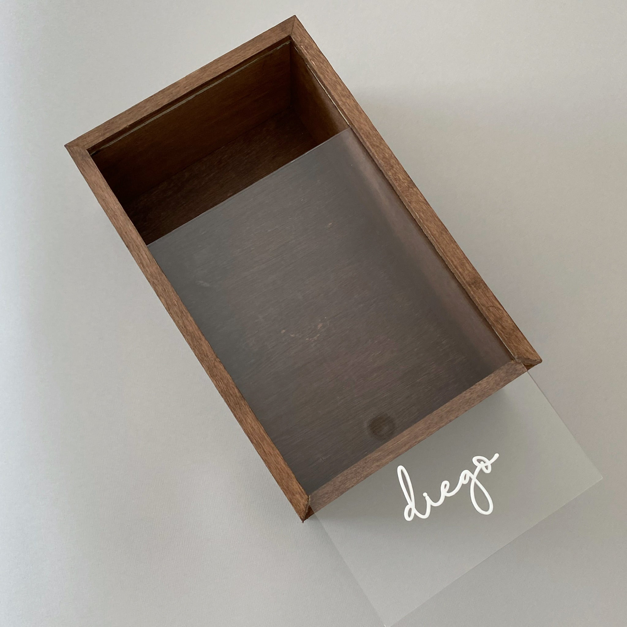 Caja de bautizo en madera